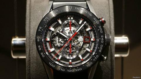 تاغ هوير تتحد مع غوغل وإنتل لإنتاج ساعات ذكية بنظام اندرويد تاغ هوير تتحد مع غوغل وإنتل لإنتاج ساعات ذكية بنظام اندرويد